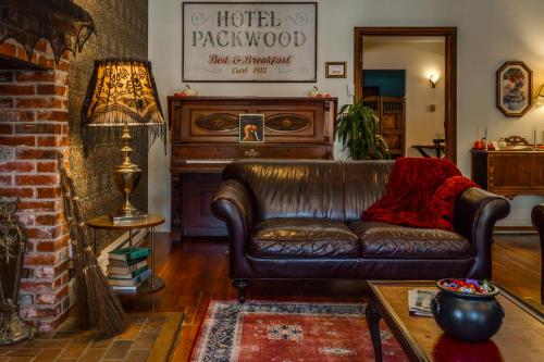 Lobby, Historic Hotel Packwood in Packwood (WA)