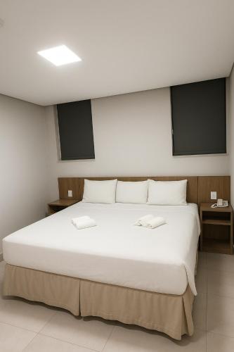 Large Double Room room in Hotel Solar Paulista