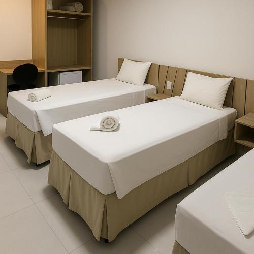 Classic Triple Room image 1