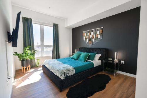The Hollywood Highline 2 bed Apt WITH FREE PARKING in Hollywood