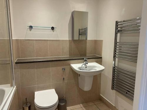 Luxury One bedroom apartment in Paddington with Concierge and Security, London (photo 3)