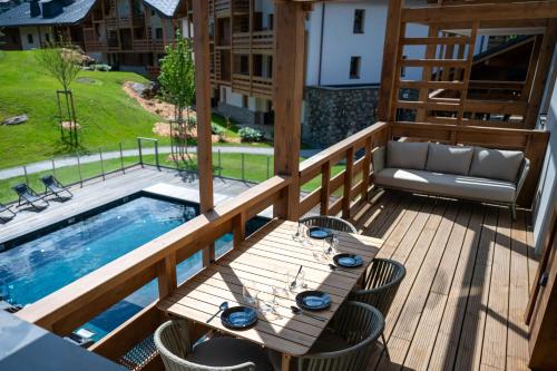 Exclusive accommodation: terrace, parking and pool