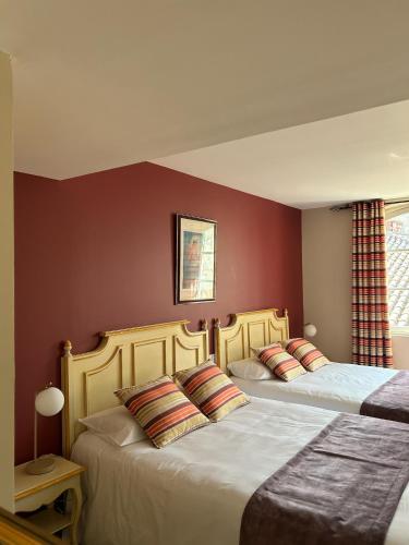 Quadruple Room image 4