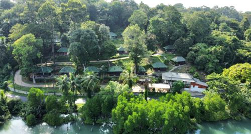Hillhouse bungalow near Bang Bao Bay