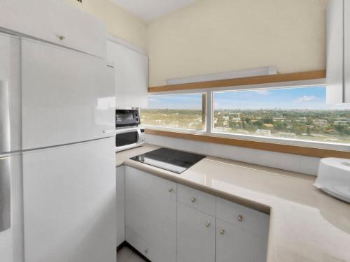 The Sharon Secret Pearl in 荷茲利亞