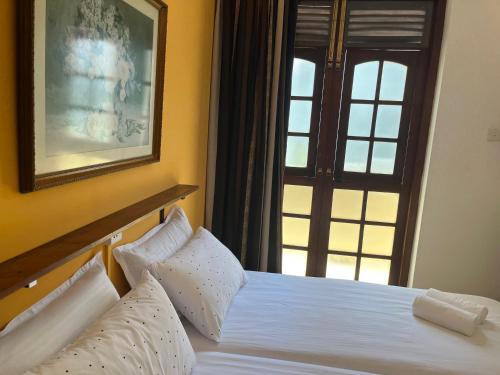 Cosy Central Colombo Suite - image 9