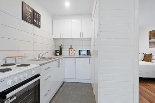 Chic Murrumbeena Retreat in 高菲爾