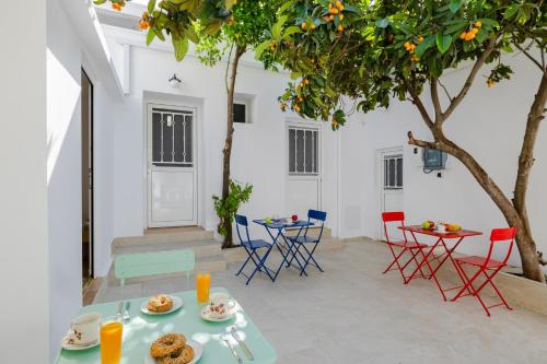 Cleopatra's Backyard 5