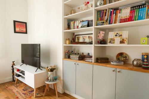 Apartment for 2 in the 14th district Paris - image 8
