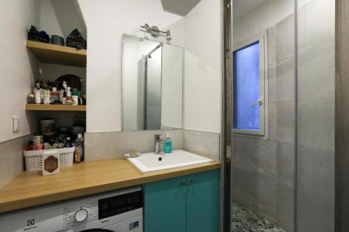 Apartment for 2 in the 14th district Paris - image 2