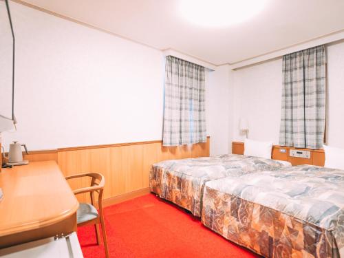 Twin Room with Shared Bathroom