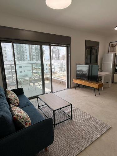 K Home כרמי גת