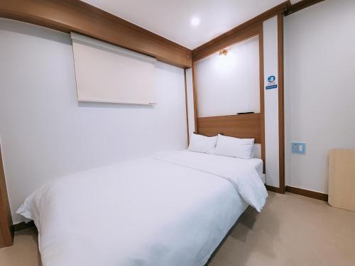 영등포구청역 달모텔, Seoul (photo 2)
