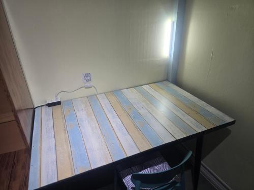 Beautiful & Cozy studio 209 near skytrain & WiFi - image 13