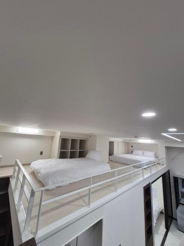 Comfortable house, new building, Dongdaemun History & Culture Park Station, Seoul (photo 9)