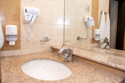 Standard One-Bedroom Suite with Balcony image 2
