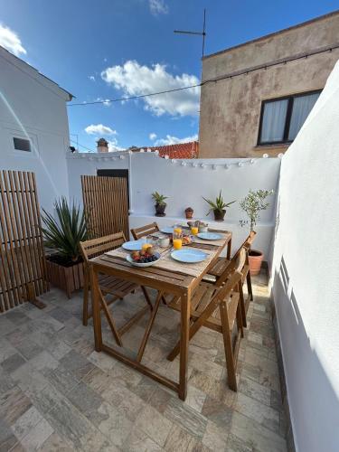 Balcony/terrace, Modern Old Town House with Sunny Terrace in Vila Do Bispo