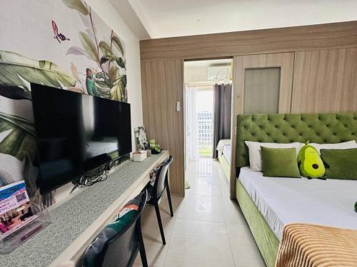 Avocado Room near MOA PICC 2 BEDS, Manila