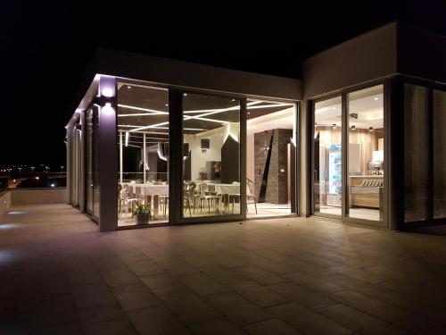 Perla Luxury - image 3