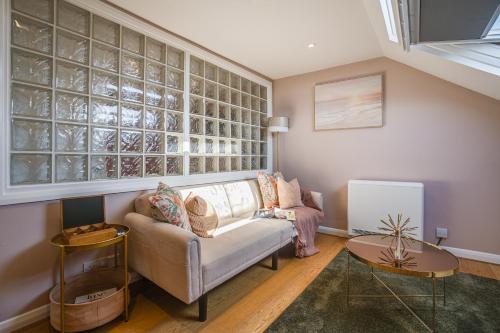 7even Clouds Oasis- Stylish Apartment Near Westfield, Лондон