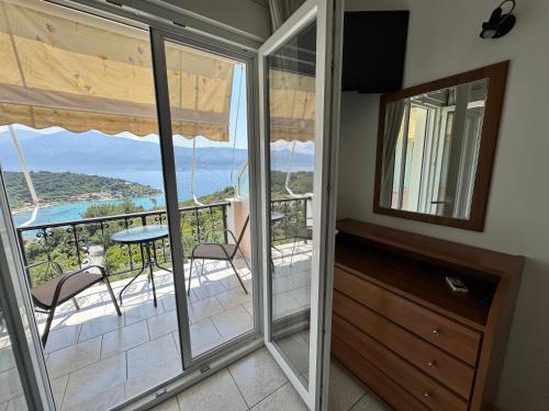 شرفة/ تراس, Endless Blue in Posidonio