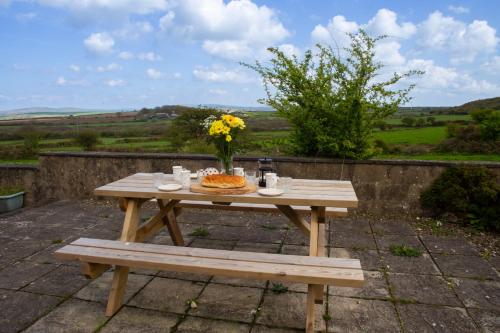 บริการและสิ่งอำนวยความสะดวก, Y Bwthyn Fishguard in ฟิชเกิร์ด