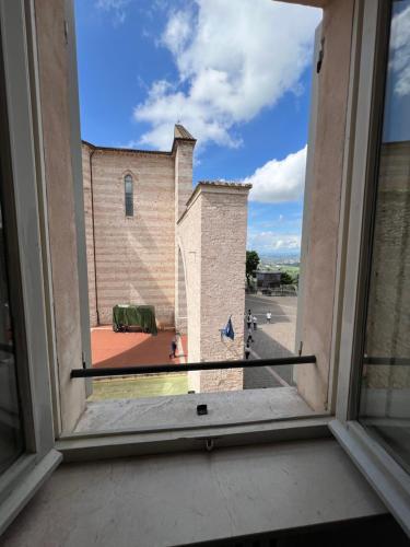 Hotel Roma Assisi in إيريمو ديلي كارتشيري