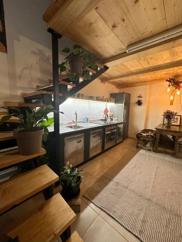 My Wooden Apartments, Tirana (photo 8)