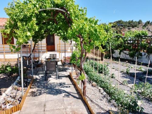 Udsigt, White lilies the house of gourmet flavours in Limnos