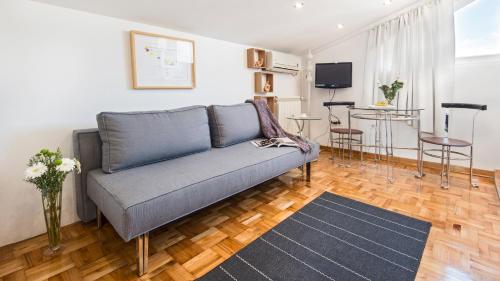 Small Studio Apartment With Free Parking