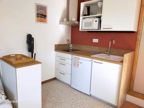 ห้องครัว, Studio Les Alizés du Luberon (Studio Les Alizes du Luberon) in แปร์ตุย