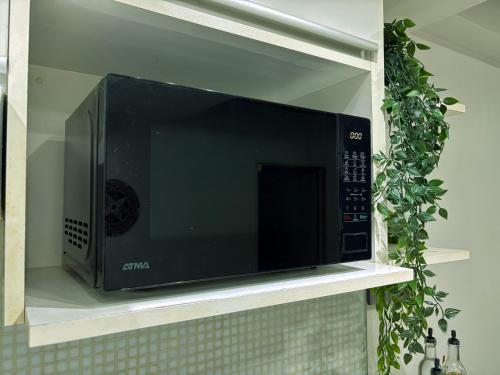 One-Bedroom Standard Apartment image 9