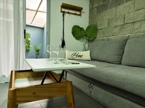 One-Bedroom Standard Apartment image 5