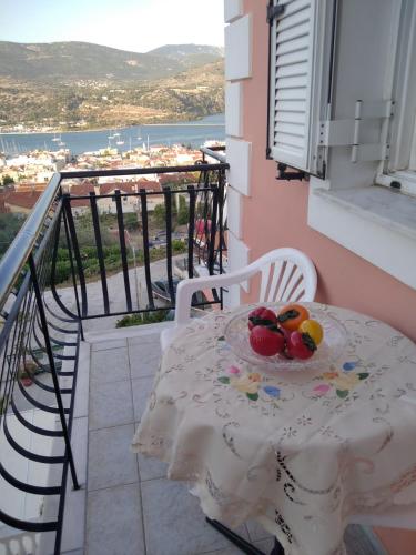 ELENA SEAVIEW house 5