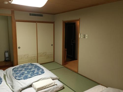 Japanese-Style Quadruple Room - Smoking-No Daily Cleaning