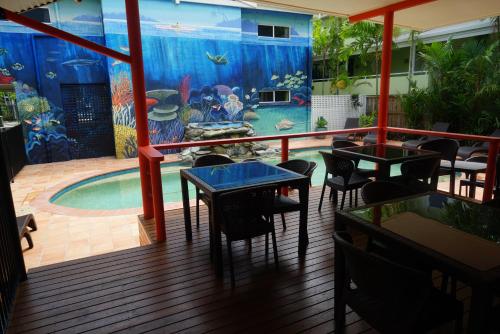 Bar/lounge, Port Douglas Motel in Port Douglas
