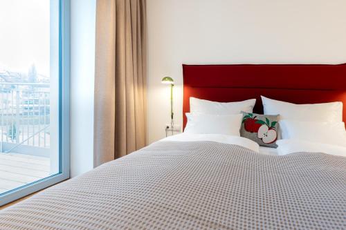 2 bedrooms, 3 beds