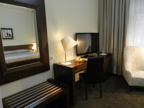 Boutique Hotel Kotoni - image 8