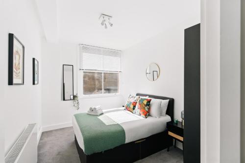 Modern 2BR Apartment with Lift Access Prime Central London Location, Londres (photo 7)