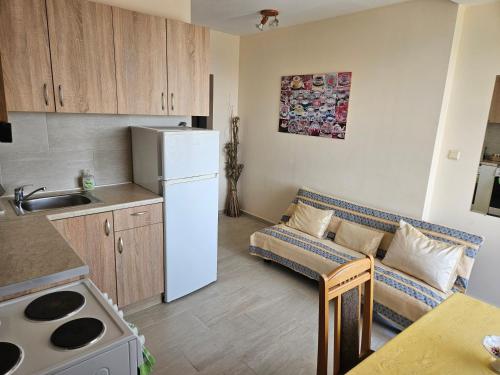Paralax Hotel 2
