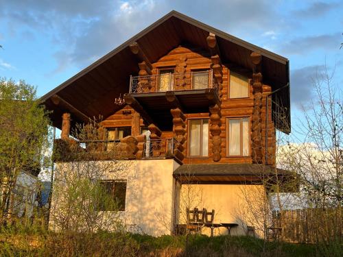Villa ZRUB in Polyanytsya