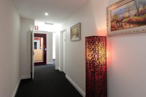 設施, 莉莉桑茲旅館 (Lily Sands Inn) in 阿爾伯特公園