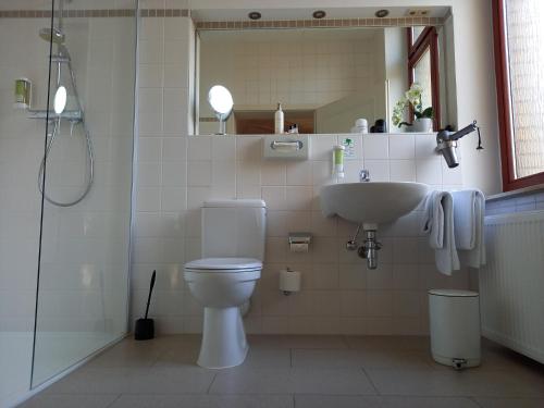 Hotel Artushof Room Type - Two-Bedroom Family Apartment Hotel Artushof Room Type - Two-Bedroom Family Apartment
