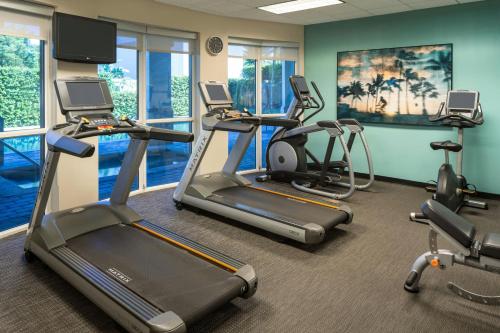 Courtyard by Marriott Fort Lauderdale Airport & Cruise Port - image 12