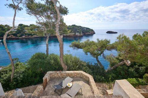 Sea frontline Apartment 'Ernesto'. Pool. WIFI in Felanitx