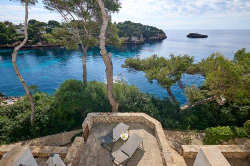 Sea frontline Apartment 'Ernesto'. Pool. WIFI - Tap to explore photos