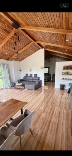 Noi’s Paradise Homestay in Srinagarindra