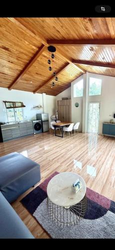 Noi’s Paradise Homestay in Srinagarindra