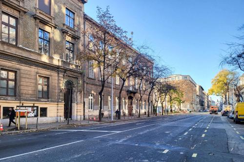Super Central - Modern - Sunny, Budapest (photo 7)