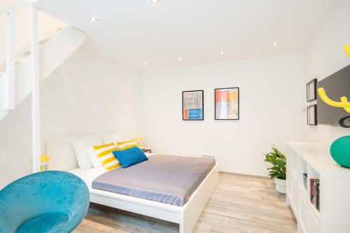 Central - Large - Easy Sleep - image 3